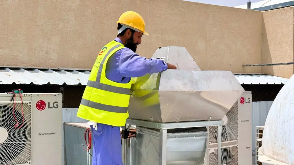 Split condenser installation and inspection