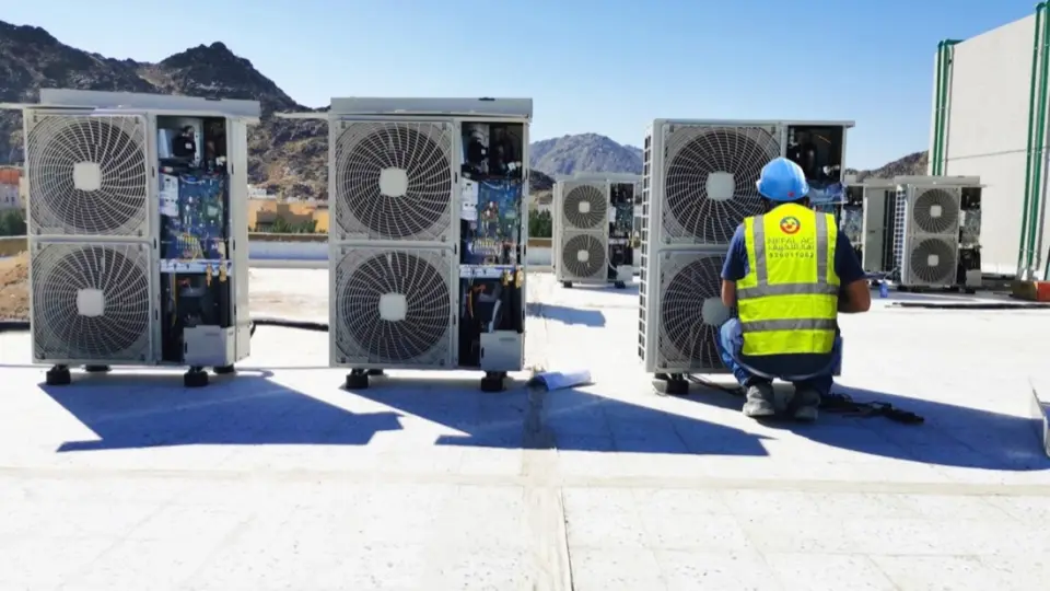 Outdoor units in service on the roof